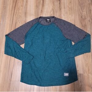 AE Mens Size L Flex Shirt